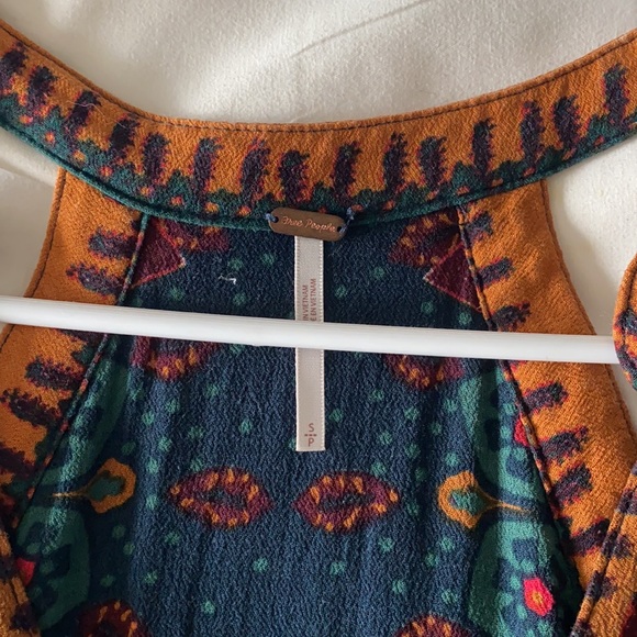 Dress - Picture 3 of 3